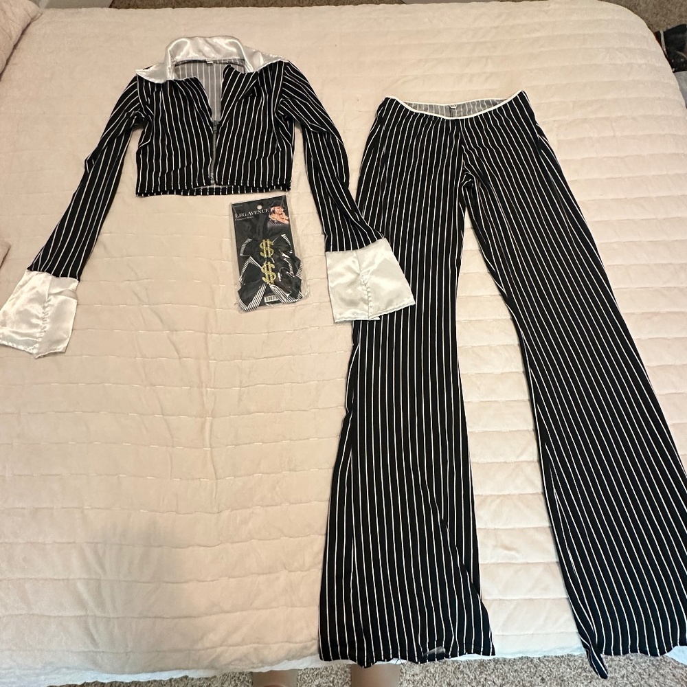 Women’s M/L bank robber Halloween costume comfortable wide leg